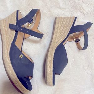 Tommy Hilfiger Navy wedges Great for summer !
